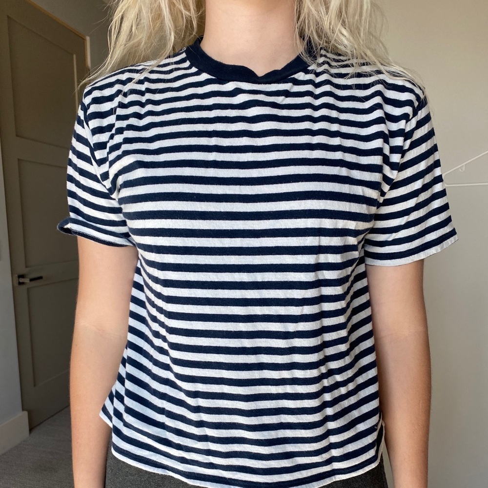 brandy melville blue and white striped t shirt